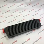 Интеркулер 550/160/65 выхода 63 черный