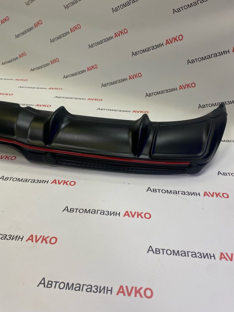 Диффузор заднего бампера с красной полосой Лада Веста седан и SW универсал