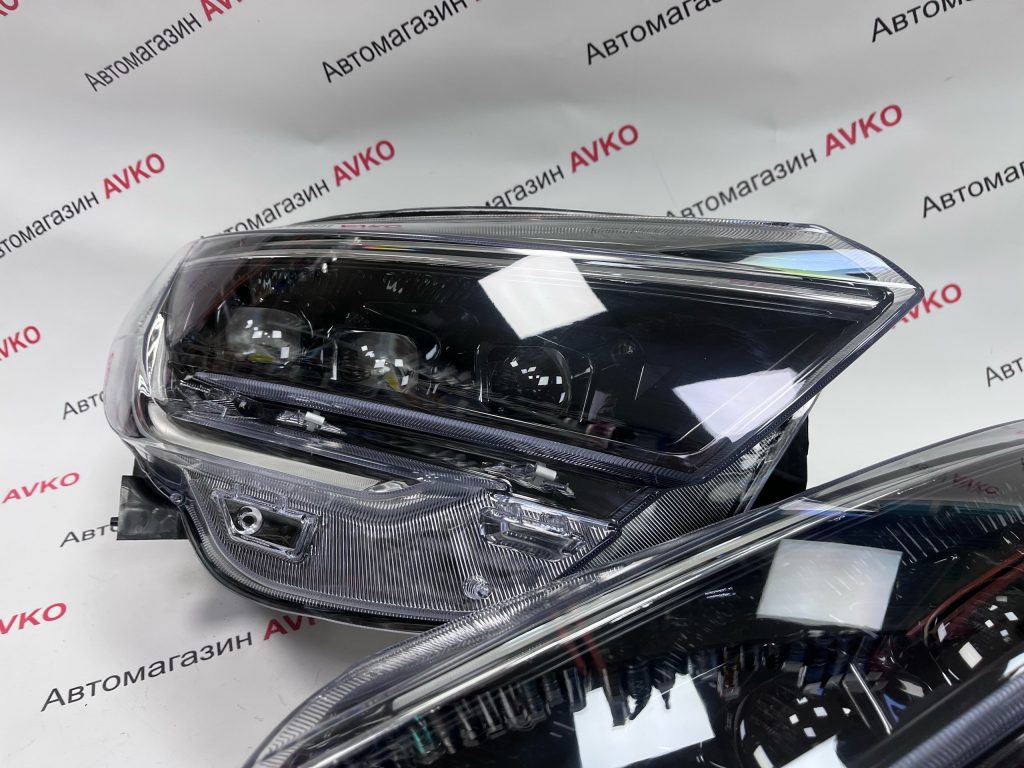 Передние фары 6 Bi Led линз Лада Vesta NG