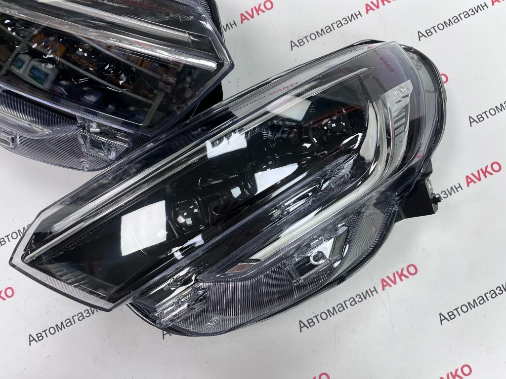 Передние фары 6 Bi Led линз Лада Vesta NG